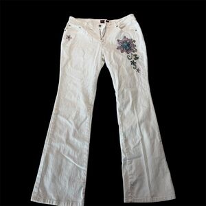 Aeropostale White Jeans with Floral Embroidery